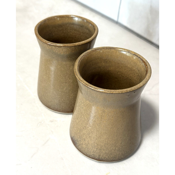 2 Vintage 1950s Bennington Potters VT David Gil #1300 Brown Tan 3.75" Mugs - Picture 6 of 8